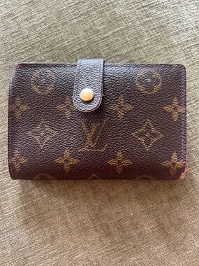 Louis Vuitton Monogram Snap Wallet with Clasp for Change, Cash & Card Holder